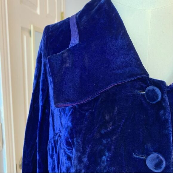 Vintage Gloria Swanson by Forever Young Blue Velvet Button Up Coat - Picture 4 of 13